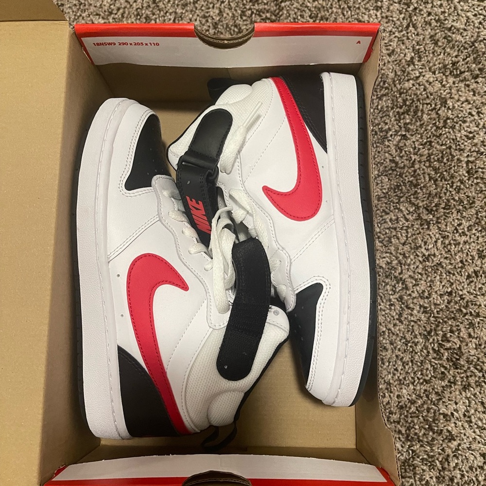 Nike court mid 2